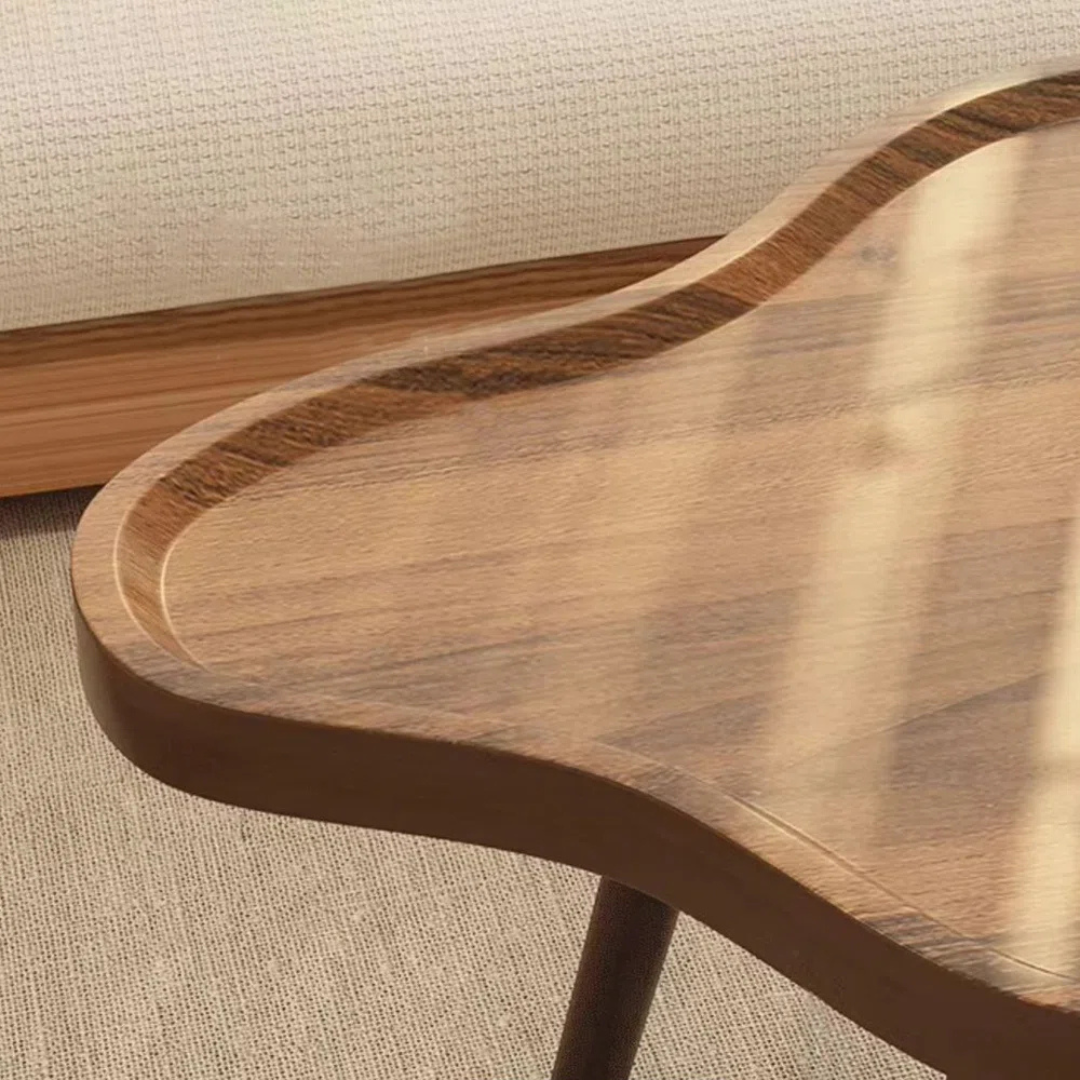 Close up to the solid wood grain.